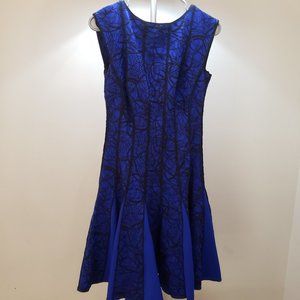 Exquisite Tadashi Shoji Royal Blue/Black Lace Neoprene Cocktail Dress (Size M)